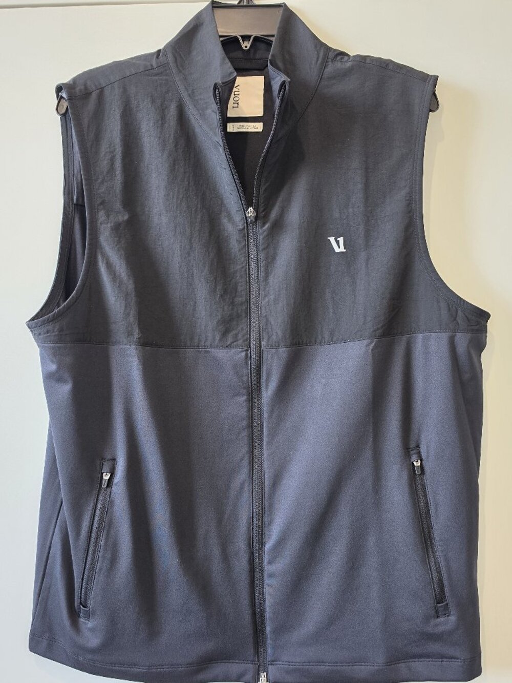 EUC - Vuori Sunday Element Vest Men's Large Black Performance Full Zip Stretch